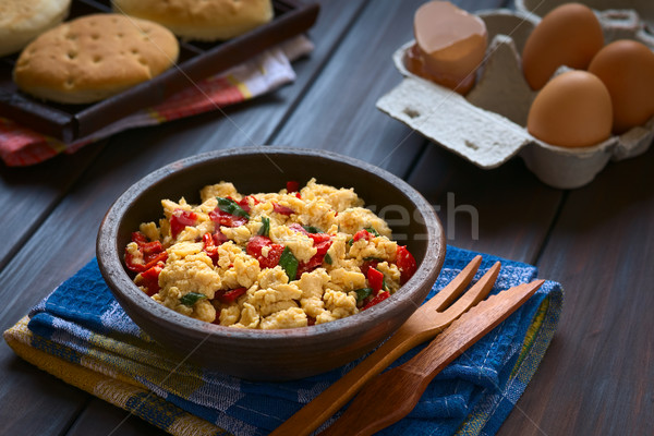 Ovos mexidos vermelho pimenta rústico Foto stock © ildi