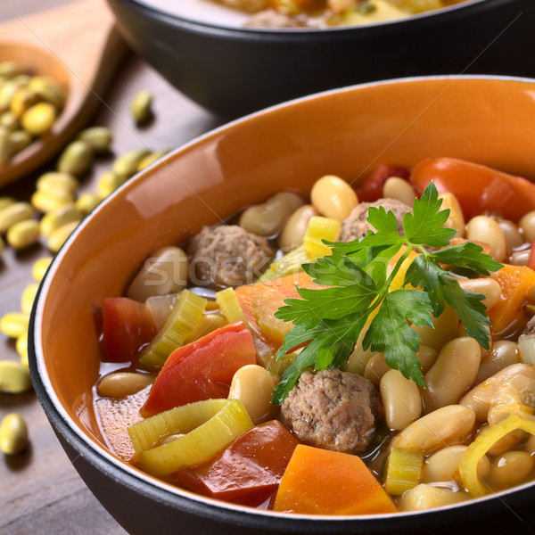 Minestra di fagioli polpette altro verdura canarino prezzemolo Foto d'archivio © ildi