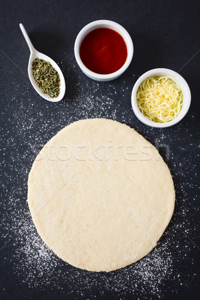 Dışarı pizza yüzey malzemeler domates sosu Stok fotoğraf © ildi