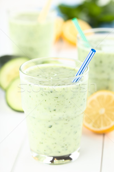 Concombre yogourt menthe citron smoothie [[stock_photo]] © ildi