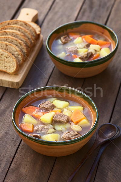 Hongrois soupe deux bols traditionnel boeuf Photo stock © ildi