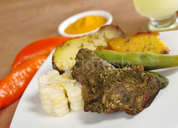 Tradicional refeição diferente carne feijões Foto stock © ildi