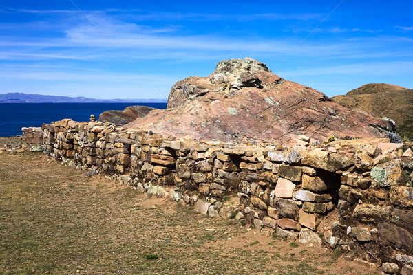 Foto d'archivio: Basso · muro · di · pietra · lago · Bolivia · molti · accanto