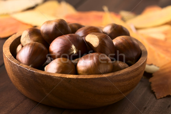 [[stock_photo]]: Bois · bol · lumière · naturelle · mise · au · point · sélective · accent