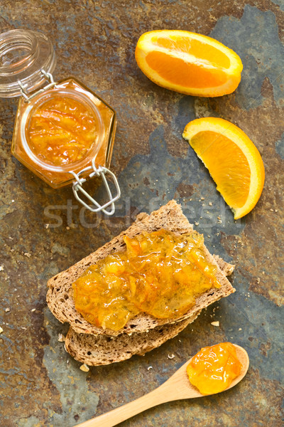 Foto stock: Naranja · atasco · integral · pan · rebanadas · la · luz · natural