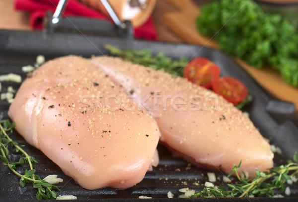Nyers csirkemell serpenyő bors fokhagyma szelektív fókusz Stock fotó © ildi