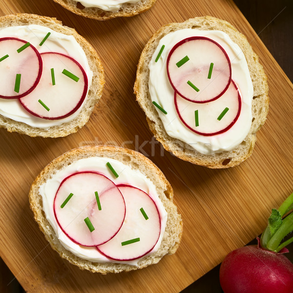 Brot Sahne Käse Rettich Schnittlauch Scheiben Stock foto © ildi