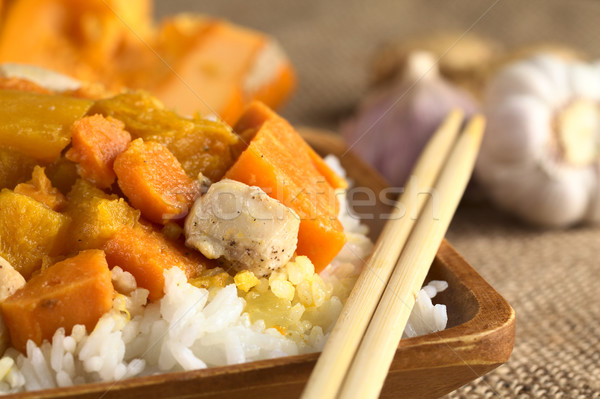 Pollo calabaza batata curry servido arroz Foto stock © ildi