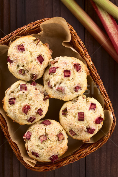 Rabarbaro yogurt muffins fresche fatto in casa cannella Foto d'archivio © ildi