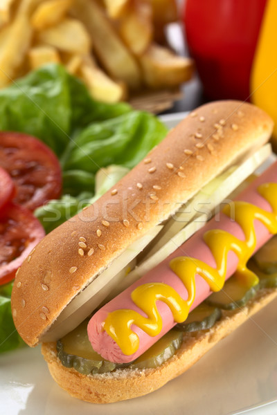 Hot dog eingelegtes Gemüse Zwiebel Senf serviert Stock foto © ildi