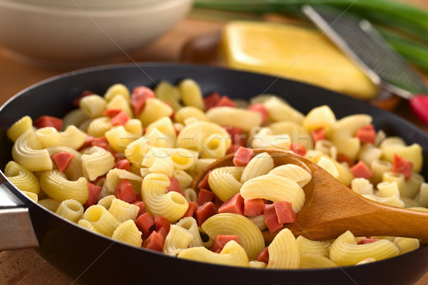 Elleboog pasta worst stukken vers eigengemaakt Stockfoto © ildi