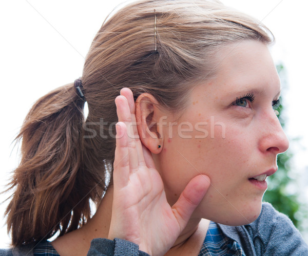 Dinleme müjde kadın şehir genç kadın Stok fotoğraf © ilolab