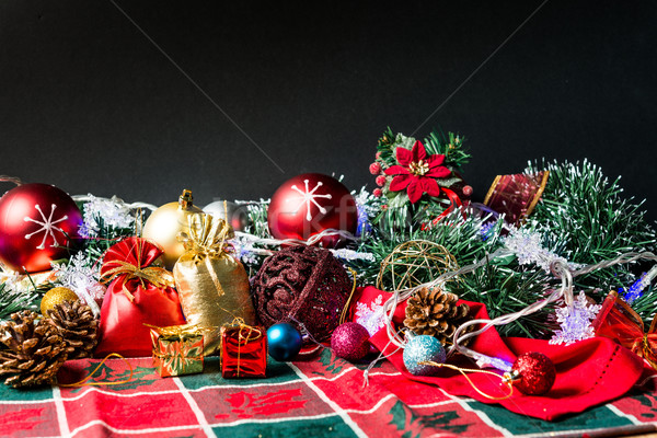Noël décoration sombre arbre boîte cadeau [[stock_photo]] © ilolab