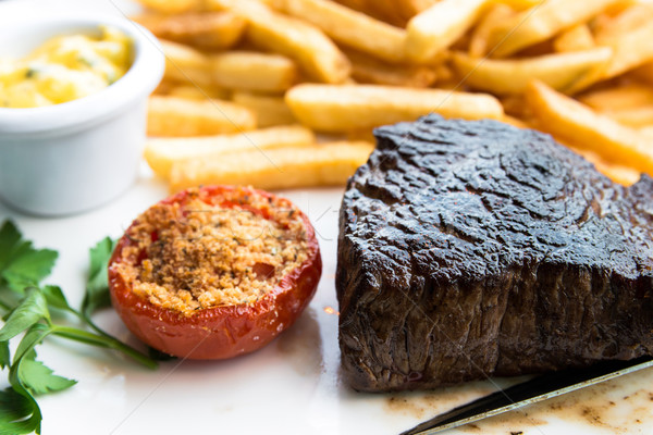 Juteuse steak boeuf viande tomate frites françaises [[stock_photo]] © ilolab