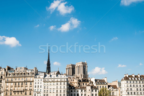 Constructii Paris antic construirea unei biserici cer casă Imagine de stoc © ilolab