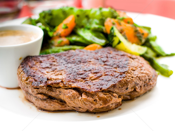 Saftig Steak Rindfleisch Fleisch Gesundheit grünen Stock foto © ilolab