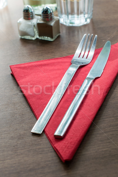 Hely tányér kés villa asztal bors Stock fotó © ilolab