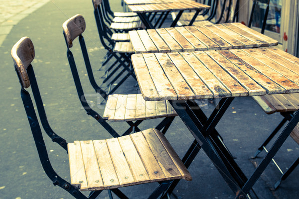 Traditioneel parijzenaar koffie uitzicht op straat terras partij Stockfoto © ilolab