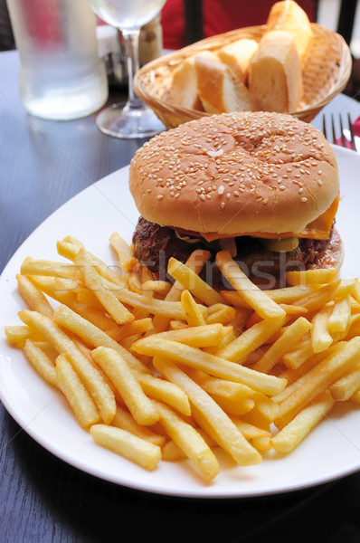 Amerikai sajt hamburger egészség étterem vacsora Stock fotó © ilolab