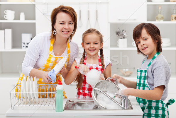 çocuklar yardım anne mutfak kadın Stok fotoğraf © ilona75