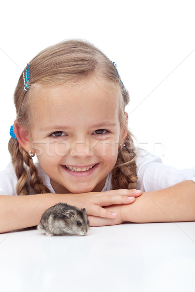 Meisje hamster lachend kijken hand liefde Stockfoto © ilona75