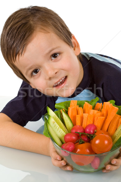 [[stock_photo]]: Peu · garçon · légumes · frais · bol · isolé