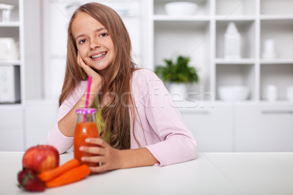 [[stock_photo]]: Jeunes · adolescent · fille · jouir · de · pomme