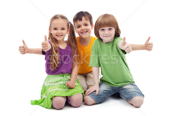 Trzy dzieci podpisania grupy piękna Zdjęcia stock © ilona75