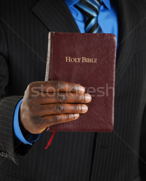 Geschäftsmann halten Bibel Bild schwarz Stock foto © Imabase