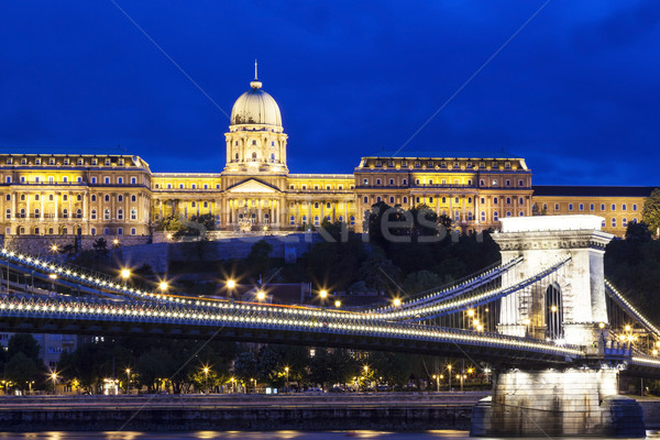 Gece zincir köprü Budapeşte yan Stok fotoğraf © Imagecom