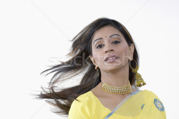 Porträt Frau tragen Lächeln Wind lächelnd Stock foto © imagedb