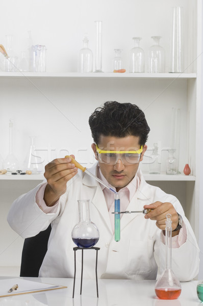 Bilim adamı kimya kimyasal konsantrasyon siyah saçlı Stok fotoğraf © imagedb