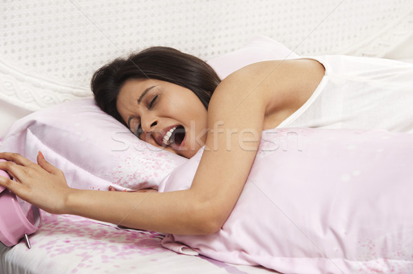 Foto stock: Mujer · dormir · cama · tiempo · almohada