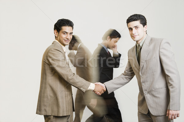 Porträt zwei Geschäftsleute Händeschütteln Business Erfolg Stock foto © imagedb