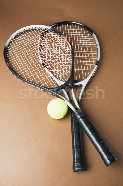 Foto stock: Primer · plano · dos · tenis · pelota · de · tenis · negocios · oficina