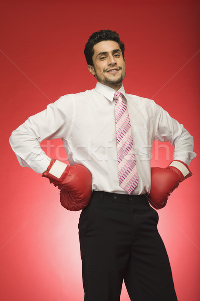 Ritratto imprenditore indossare guantoni da boxe piedi braccia Foto d'archivio © imagedb