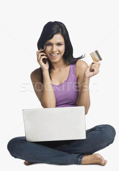 [[stock_photo]]: Femme · Shopping · ligne · parler · téléphone · portable · affaires