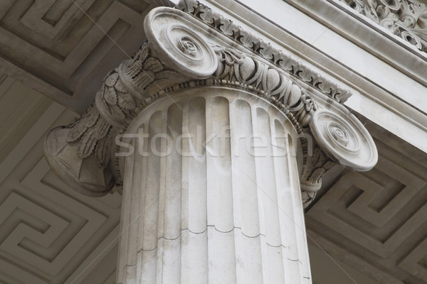 Dettaglio architettonico colonna generale ufficio postale strada Dublino Foto d'archivio © imagedb