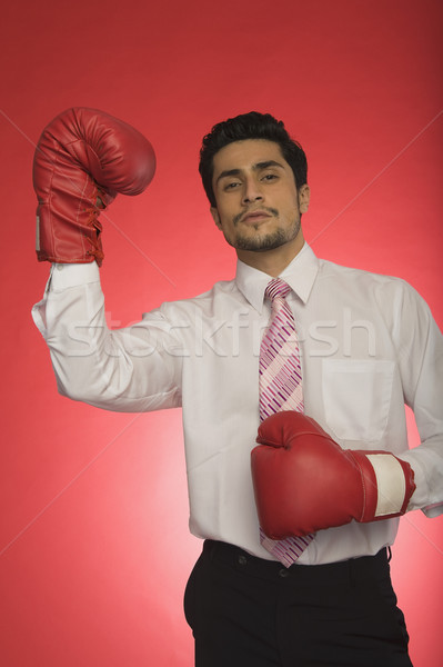 Ritratto imprenditore indossare guantoni da boxe uomo piedi Foto d'archivio © imagedb