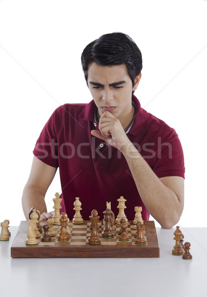 Stockfoto: Man · spelen · schaken · jonge · denken · spel