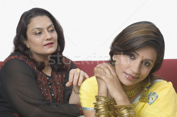 Femme famille sourire heureux enfant maison [[stock_photo]] © imagedb