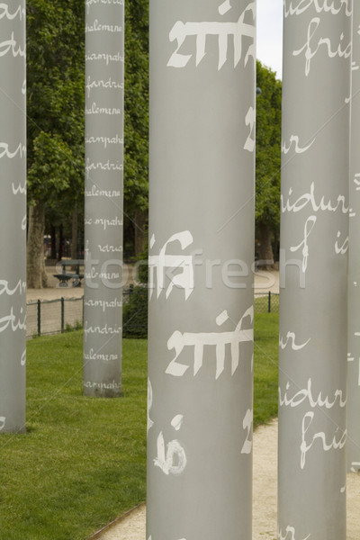 Szöveg írott Párizs Franciaország fű kert Stock fotó © imagedb