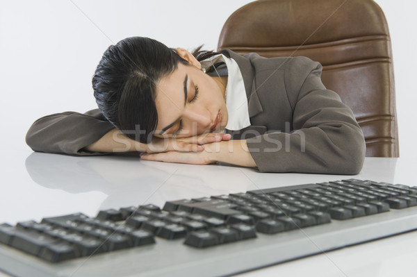 Foto stock: Mujer · de · negocios · dormir · escritorio · negocios · sesión · cansado