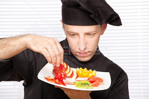 Stockfoto: Chef · heerlijk · vruchten · plaat · zwarte · uniform