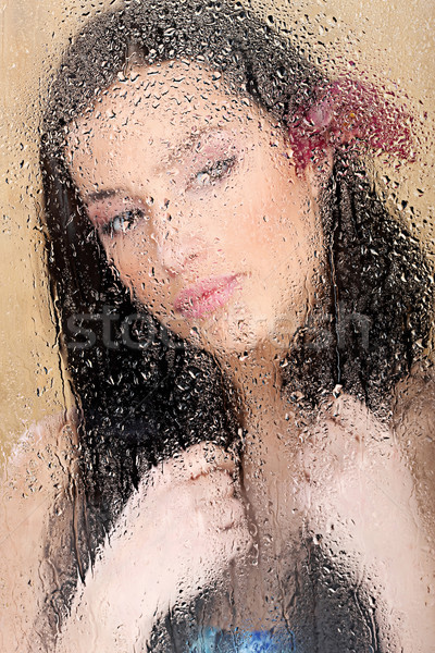 Stock foto: Frau · hinter · Glas · voll · Wassertropfen · hübsche · Frau