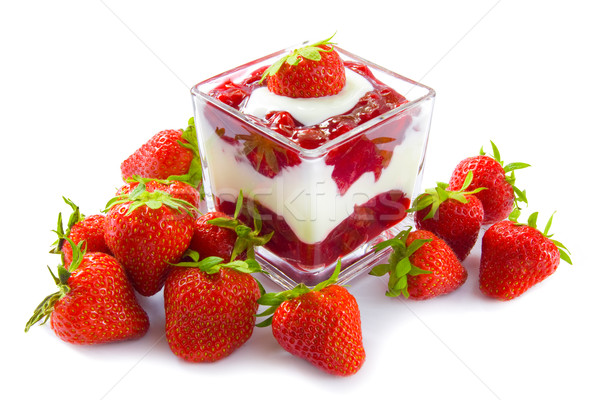 Dessert fragole vetro isolato bianco frutta Foto d'archivio © IngaNielsen