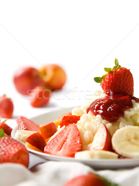 Foto stock: Arroz · con · leche · placa · frutas · frutas · leche · dulce