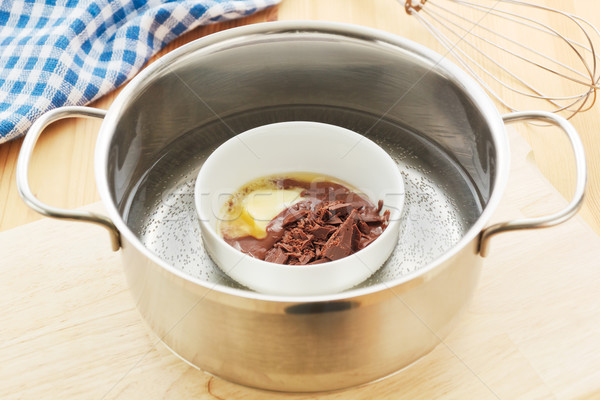 Olvad csokoládé melegvíz fürdőkád étel fa Stock fotó © IngaNielsen