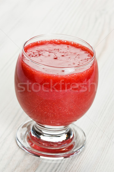 Căpşună periuta sticlă bea roşu Imagine de stoc © IngridsI