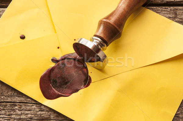 Eski posta zarf kırmızı balmumu mühürlemek Stok fotoğraf © inxti